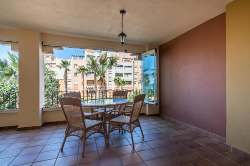 Ayamonte Apartment | Los Cisnes by Ĥ - Playa de los Haraganes HLHC120P29