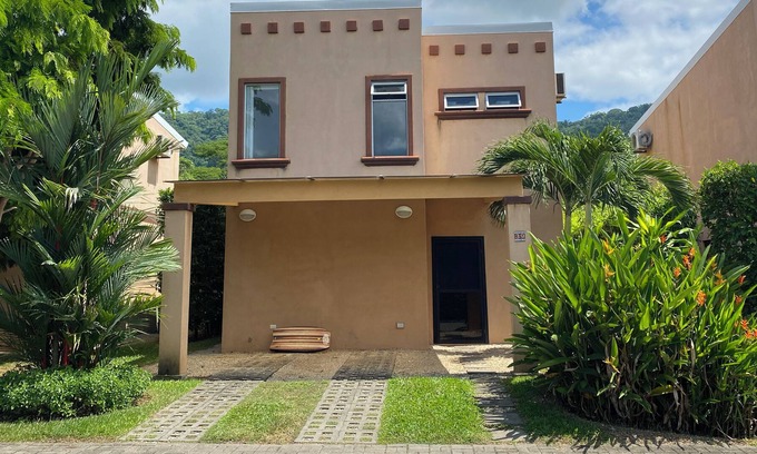 Tambor Villa | Los Delfines Golf & Country Club Beach Holiday Ara Villa