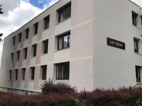 Nevers Apartment | Loue Chambres vert bâtiment les cytises 11 ou 13 rue de la motte Nevers 58000