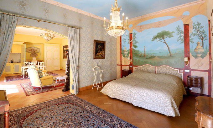Fougueyrolles Apartment | "Louise" - Luxurious and comfortable apartment on boutique wine estate