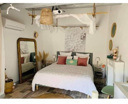 Le Barroux Apartment | Love Appart Balnéo Jacuzzi Romantique Insolite