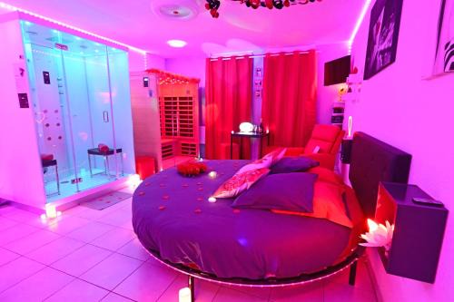 Biscarrosse Plage Apartment | Love Room à deux pas de l'Océan avec Hammam, Sauna et Bain à 2 :-)