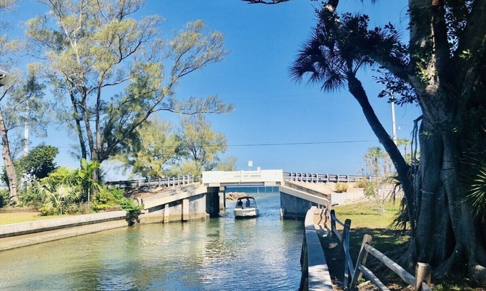 Anna Maria Apartment | Love Shack on the Water Most desirable location on AMI
