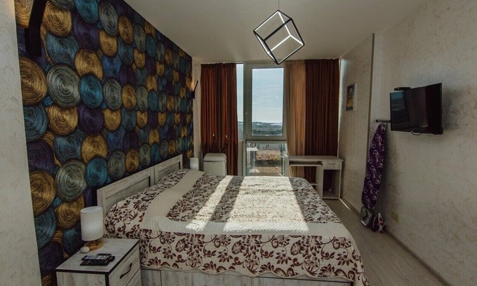 mtatsminda Apartment | Loveliest Studio in Batumi with Terrace