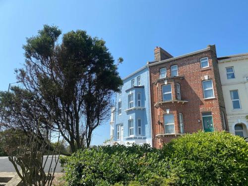 Walton on the Naze Apartment | Lovely 1 bed flat 200 metres from beach
