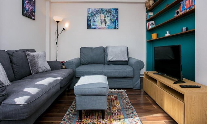 Canonbury Apartment | Lovely 1 Bedroom Apartment w/Balcony in Dalston
