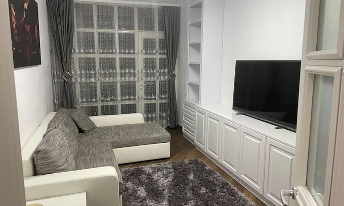 Ciurea Apartment | Lovely 1 bedroom apartment with parking