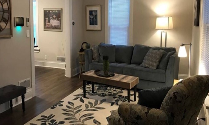 Lake Bluff Apartment | Lovely 1 bedroom Near Great Lakes Naval