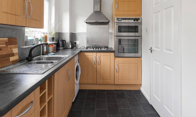 Bingham House | Lovely 2 bedroom House Edinburgh