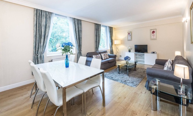Soho Apartment | Lovely 2 Bedroom Private Family Apartment near Oxford Street