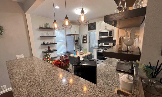 East Side Pioneers House | Lovely 2 BR 2BA, Close to Mayo and trails