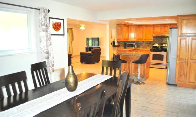 Coral Ridge Isles House | Lovely 3-bd, walk to bars, 9 min drive from beach! Heated pool.