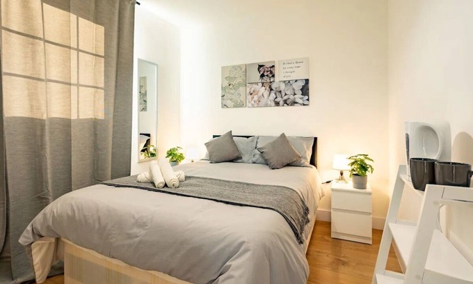 Bromley North Apartment | Lovely 3 Bed Flat in London