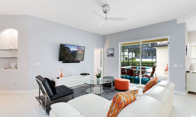 Reunion House | Lovely 3 bed home | 3 Bed, 2.5 Bath