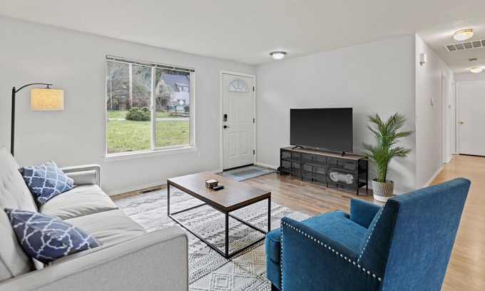 Olympia House | Lovely 3 Bedroom Home in the Heart of Olympia