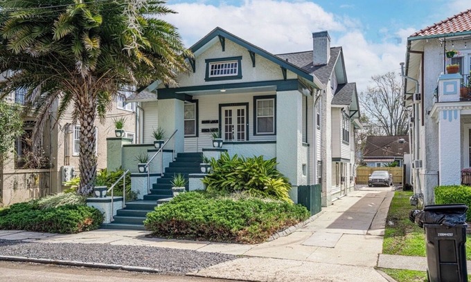 Marlyville - Fontainebleau Apartment | Lovely 3 Bedroom in Uptown New Orleans
