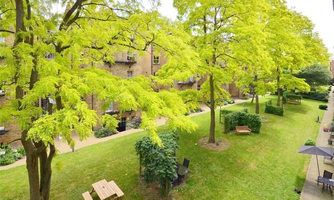 Harrow Road Apartment | LOVELY 3 BEDROOMS 2 BATH BALCONY MANSION BLOCK APARTMENT, MAIDA VALE, PADDINGTON