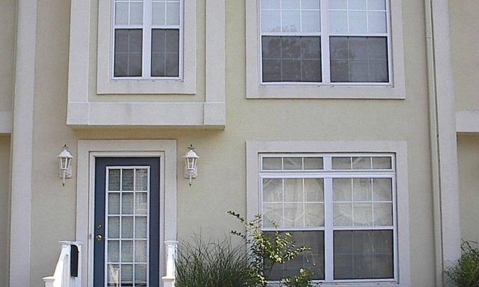 Lewes House | Lovely 3 Br, 2 1/2 Bath, Minutes To The Beach with pool