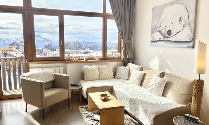 Avoriaz Apartment | Lovely 3 room with exceptional view in the heart of Avoriaz (ski-in/ski out!)