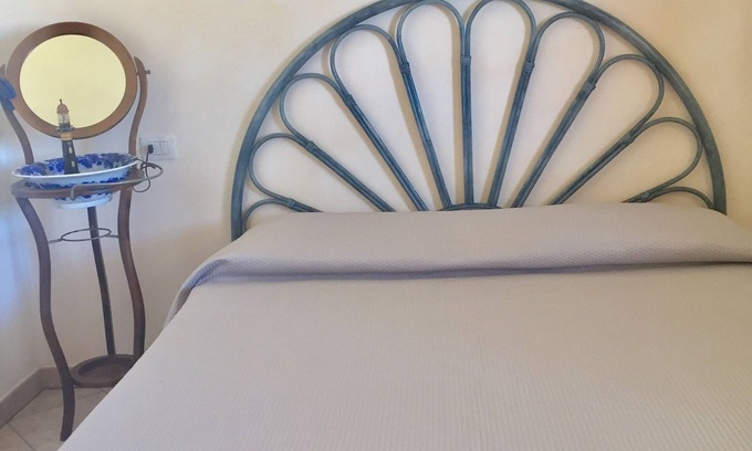 Lu Bagnu House | Lovely 3 Rooms House with Large Sunset Terrace - 2 Minutes from the Beach!