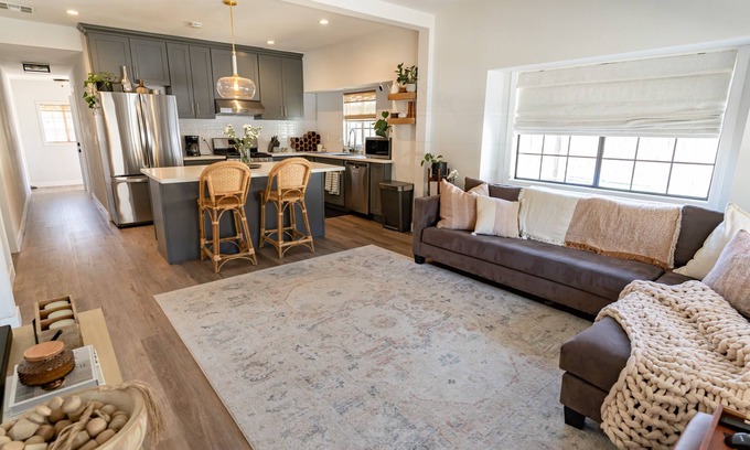 Eagle Rock House | Lovely 3BR Bungalow Style Home in Eagle Rock