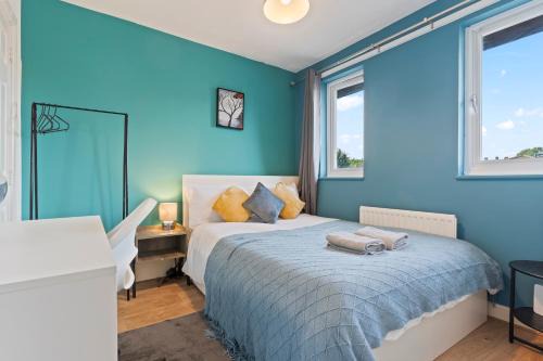South Bermondsey House | Lovely 4BR house in the city with Parking