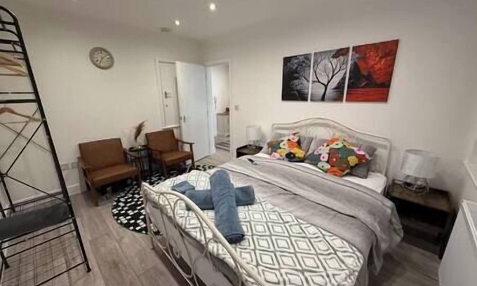 Hillingdon Apartment | Lovely and cosy Apartment in London