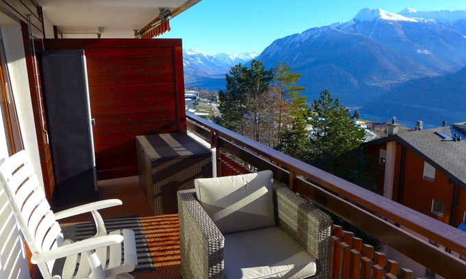 Chermignon Apartment | Lovely apartment for 5 people with WIFI, TV, balcony and parking