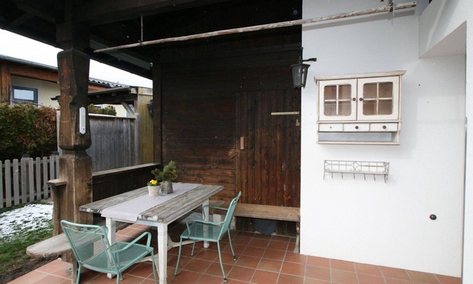 Wiesing Apartment | Lovely apartment for 5 guests with WIFI, TV, terrace and parking
