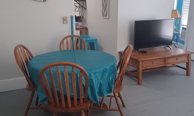 Geneva Apartment | Lovely apartment getaway in the heart of Geneva on the Lake