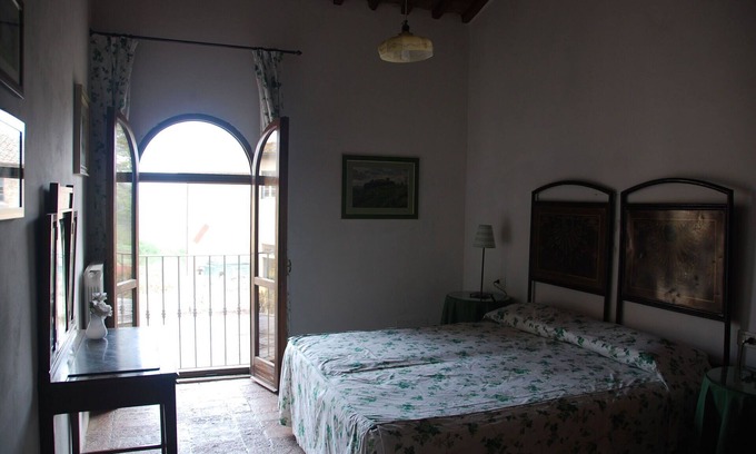 Castelfiorentino Villa | Lovely apartment in villa with pool, WIFI, patio, panoramic view and parking, close to San Gimig.