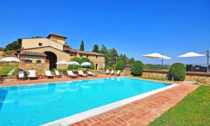 San Casciano in Val di Pesa Apartment | Lovely apartment for 4 people with WIFI, pool, A/C, TV and pets allowed, close to Greve In Chianti
