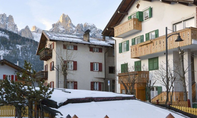 San Giovanni di Fassa Apartment | Lovely apartment for 7 guests with WIFI, TV, balcony and parking