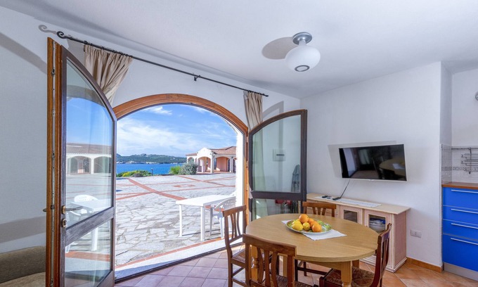 Santa Reparata Apartment | Lovely apartment with sea view