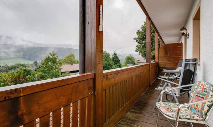Schwarzenbach Apartment | Lovely Apartment in Schwarzenbach with Sauna