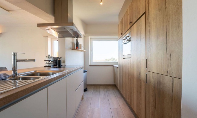 Middelkerke Apartment | Lovely apartment for 8 guests with WIFI, TV and balcony