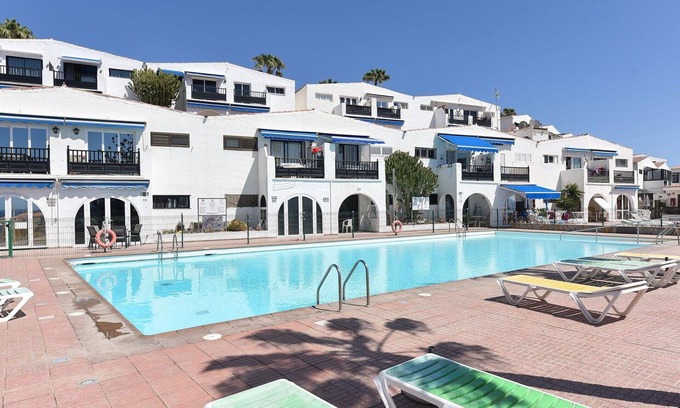 Arguineguin Apartment | Lovely apartment for 2 people with A/C, WIFI, pool, TV, balcony and parking