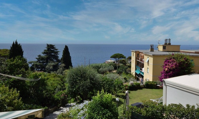 Sori Apartment | Lovely apartment for 2 people with A/C, WIFI, TV, balcony and panoramic view, close to Portofino