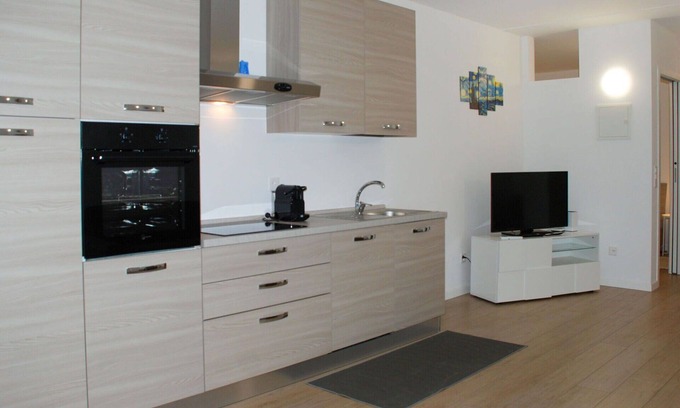 Bigogno Apartment | Lovely apartment for 4 guests with WIFI, A/C, pool, TV, panoramic view and parking