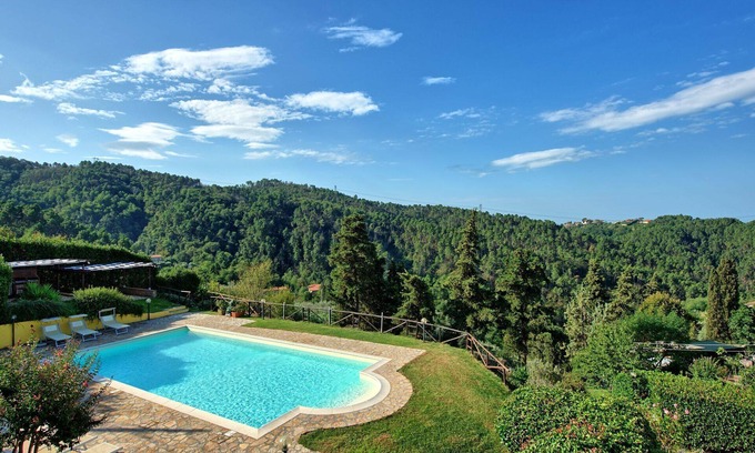 Massarosa Apartment | Lovely apartment for 4 guests with pool, WIFI, TV and panoramic view, close to Viareggio
