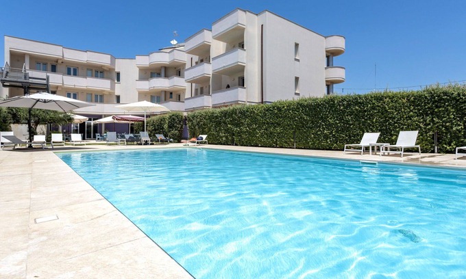 Marsala Apartment | Lovely apartment for 4 guests with WIFI, A/C, pool, TV and balcony
