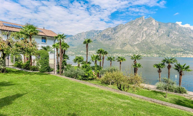 Claino Con Osteno Apartment | Lovely apartment for 4 people with WIFI, TV and balcony