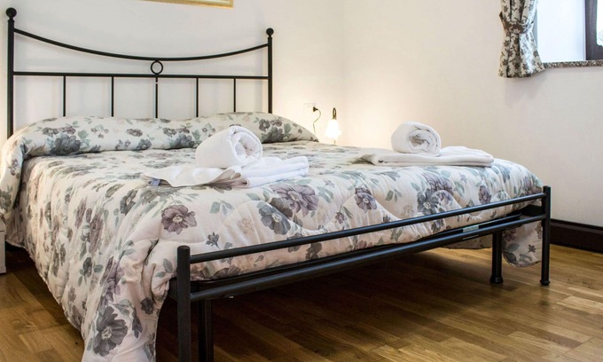 Ovaro Apartment | Lovely apartment for 4 people with WIFI, TV, patio, pets allowed and parking