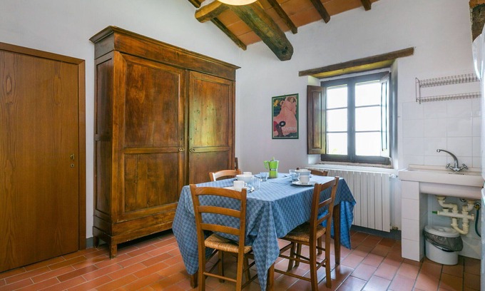 Pescia Apartment | Lovely apartment for 4 people with pool, WIFI, TV, patio, pets allowed and parking