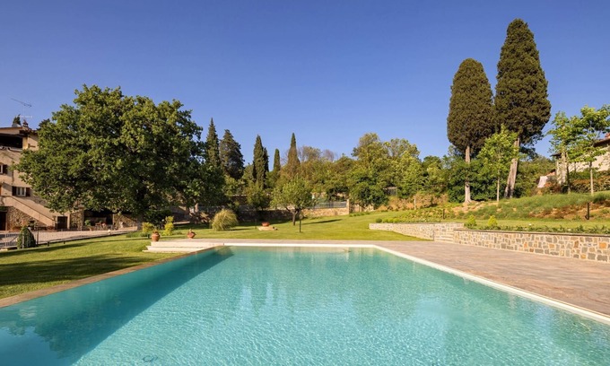 Pieve al Bagnoro Apartment | Lovely apartment for 6 guests with pool, WIFI, A/C, TV, pets allowed and parking