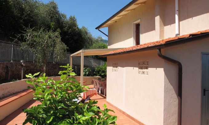 Santa Lucia Apartment | Lovely apartment for 10 people with WIFI, TV, terrace and parking
