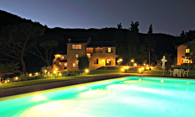 Dicomano Apartment | Lovely apartment for 4 guests with WIFI, pool, TV, pets allowed and parking