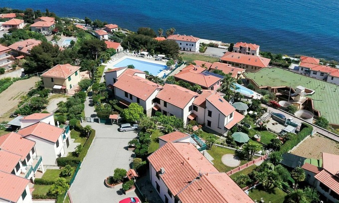 Piani Paorelli Apartment | Lovely apartment for 4 guests with WIFI, pool, TV, terrace, pets allowed and parking