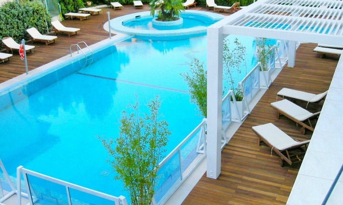 San Salvo Marina Apartment | Lovely apartment for 6 guests with WIFI, A/C, pool, TV, patio, pets allowed and parking