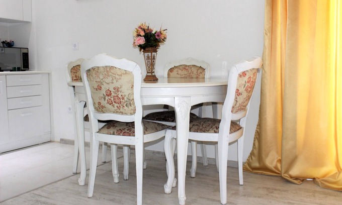 Tbilisi Apartment | Lovely Apartment in Bagebi